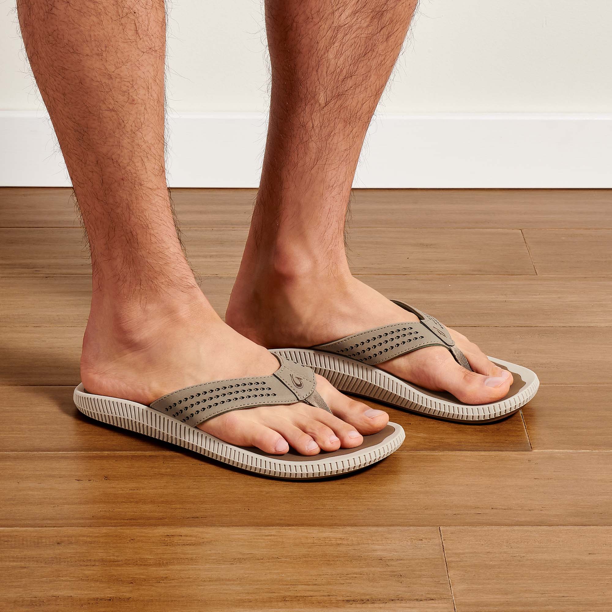 Ulele Men s Beach Sandals Clay Mustang OluKai OluKai Europe